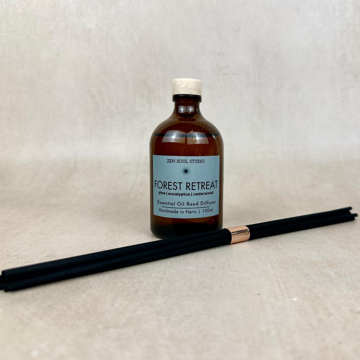 REED DIFFUSER - FOREST RETREAT Essential oils