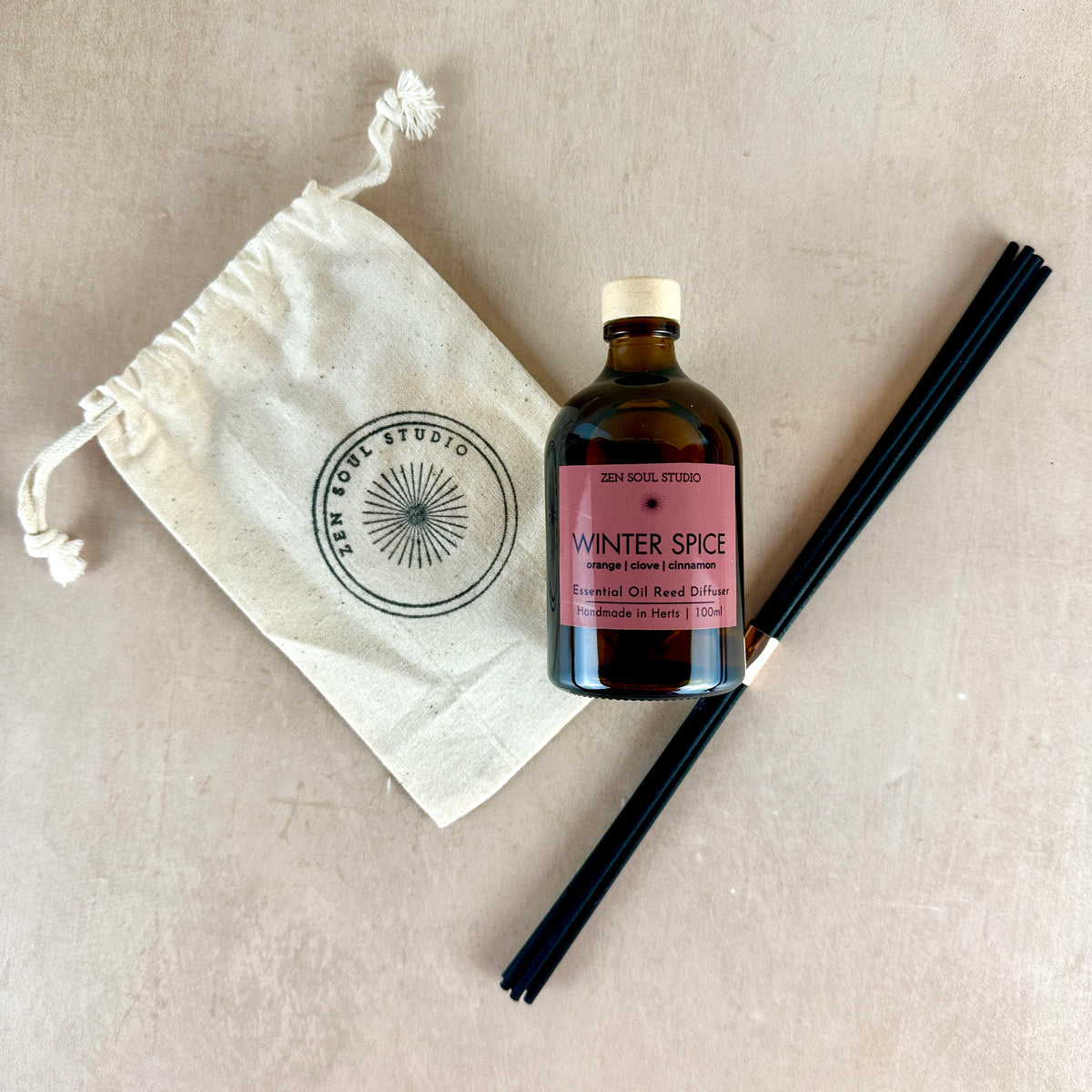 REED DIFFUSER - WINTER SPICE Essential oils