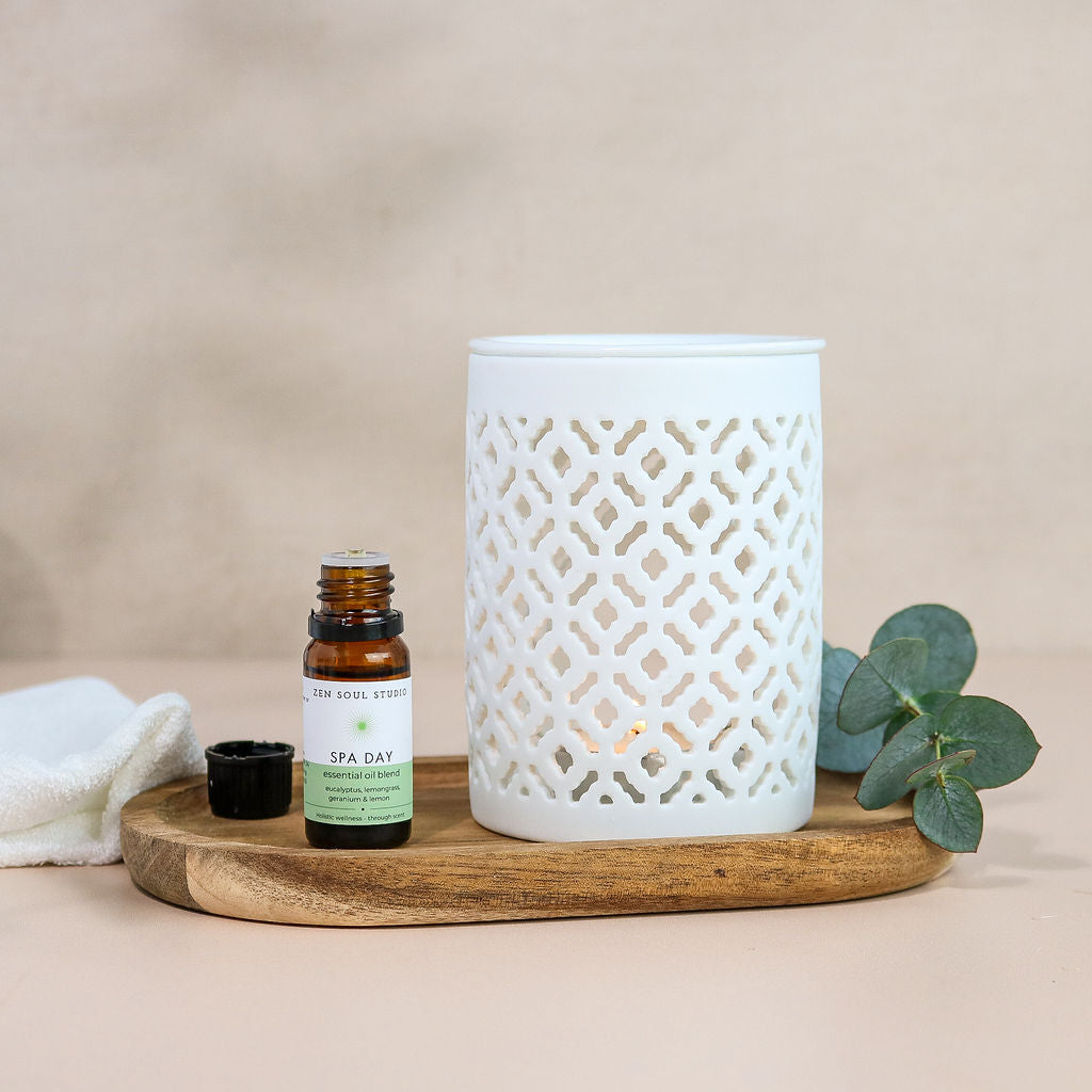 Aromatherapy Essential Oil Blend and Oil Burner Gift Set