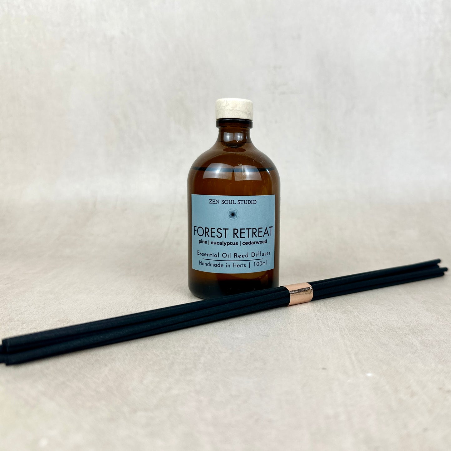 REED DIFFUSER - FOREST RETREAT Essential oils
