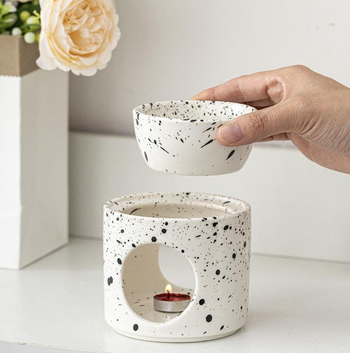 CERAMIC SPECKLED Wax & Oil Burner & box of WINTER SPICE Wax melts – Luxury White Gift Box