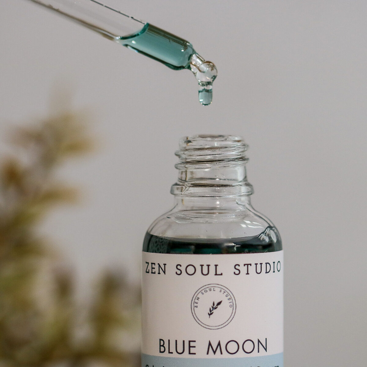 Blue Moon calming night face serum